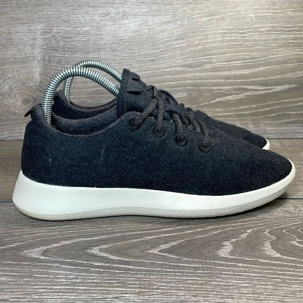 Allbirds Merino Wool Runners Women’s Sz 8 Tuke Jo Charcoal  Cream Running Shoes